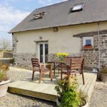 Gite Poppy. 2-bed holiday rental accommodation in Normandy France